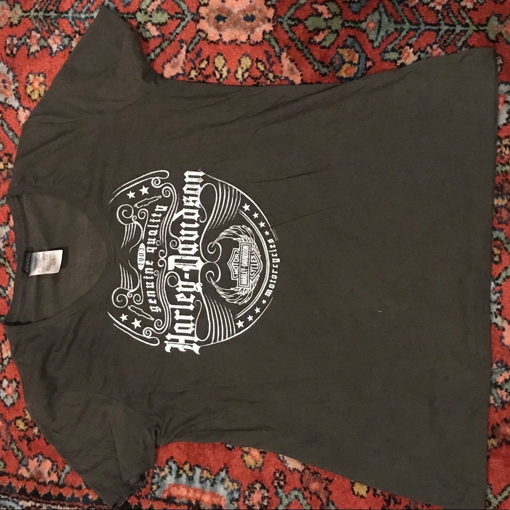Slightly used women’s Harley Davidson tee